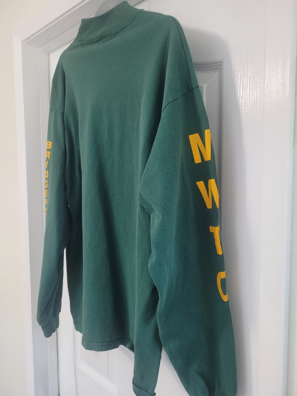 USMC Mock Turtleneck shirt from the Mountain Warfare Training Center - Picture 5 of 8